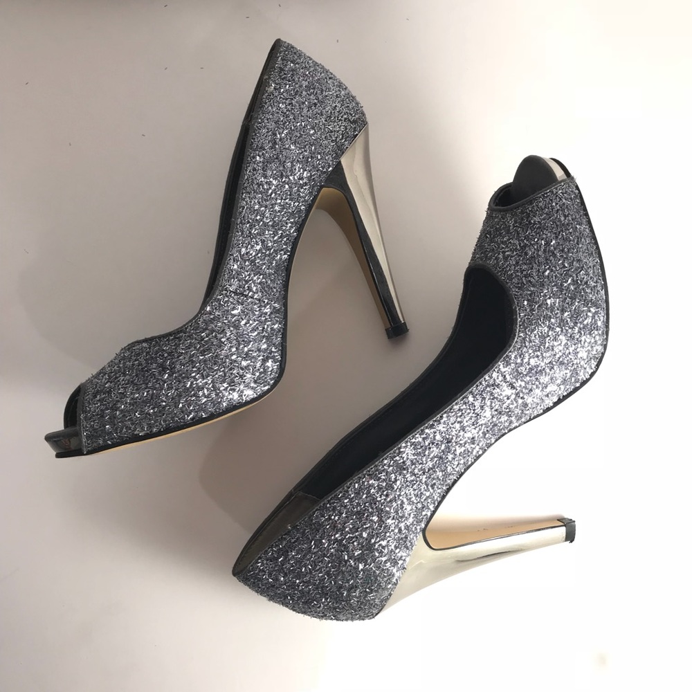 Nine West sparkly peep toe pumps size 7